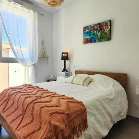 Appartement For 6 People *