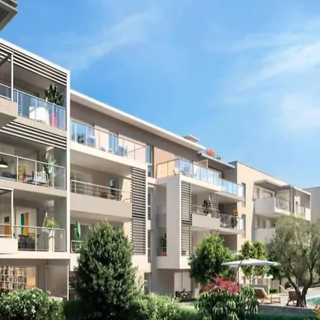 Apartment For 6 People Saint-Raphael (Var)