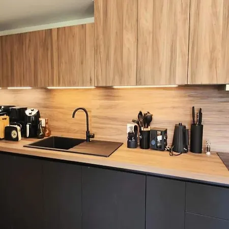 For 6 People Apartment