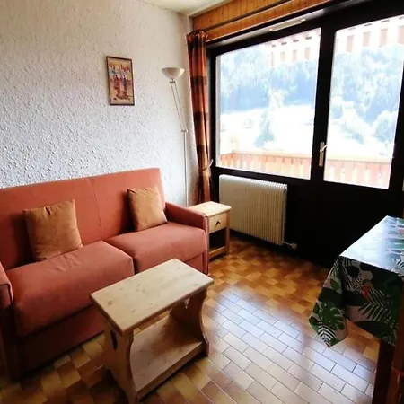 Apartment For 6 People